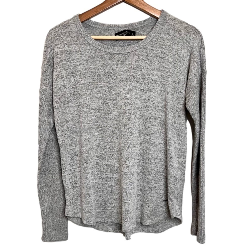 Abercrombie Womens Size Small Grey Marled Soft AF Long Sleeve Top Plush Casual